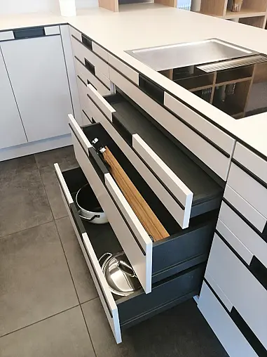 Moderne und zeitlose U-Küche