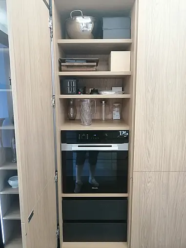 Moderne und zeitlose U-Küche
