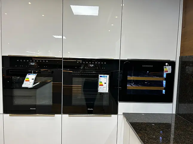Moderne Küche mit Top-Technik