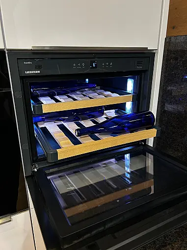 Moderne Küche mit Top-Technik