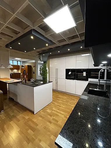 Moderne Küche mit Top-Technik
