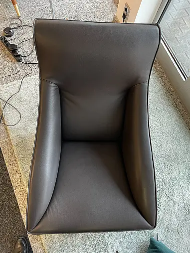Sessel "Doda" mit hoher Rückenlehen, drehbar, Leder dunkelbraun