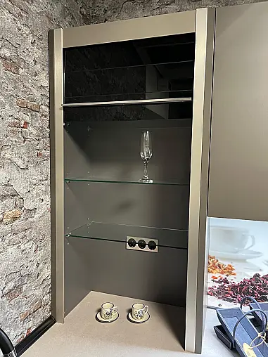 Moderne WInkelküche in Betonfarben