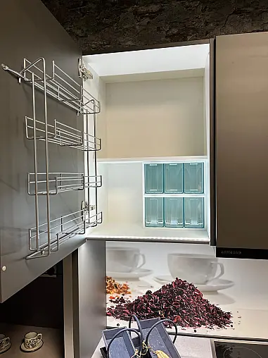 Moderne WInkelküche in Betonfarben