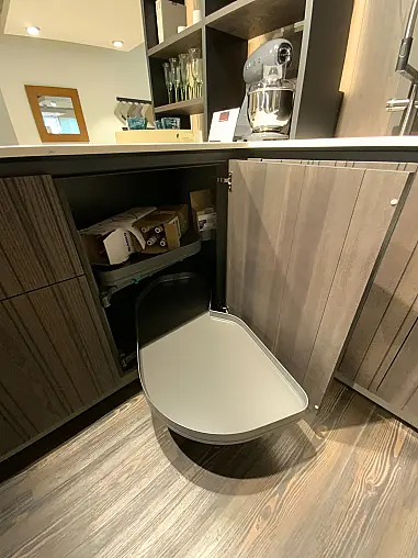 Leicht Bahia F45 mit Insel und Geräten