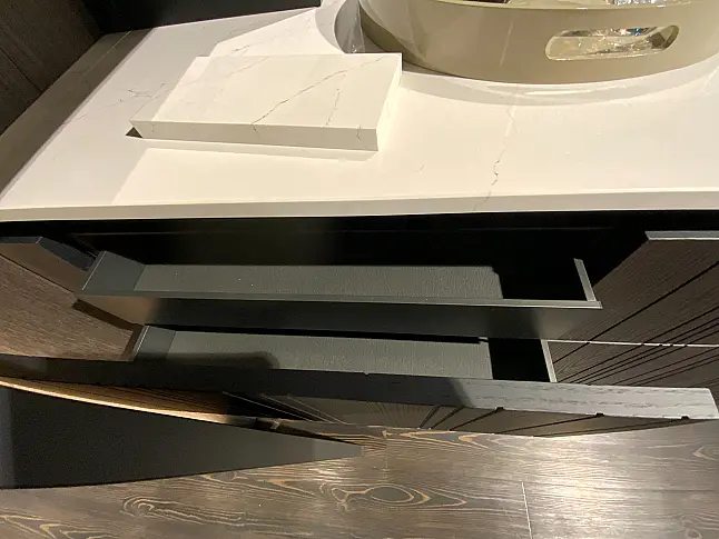 Leicht Bahia F45 mit Insel und Geräten