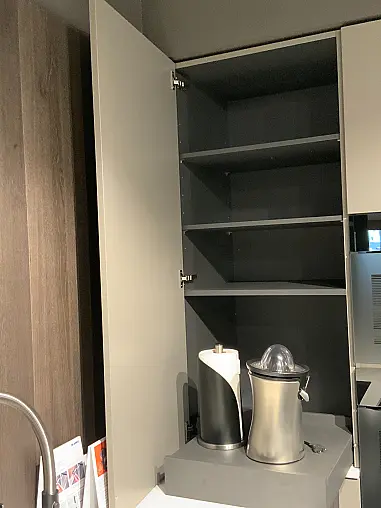 Leicht Bahia F45 mit Insel und Geräten