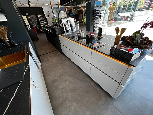 SUPER Inselplanung* XtraCeramic Arbeitsplatten