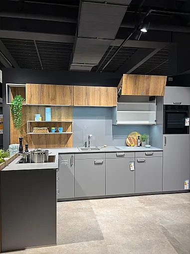 Moderne Einbauküche in L-Form von Schüller