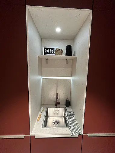 Exklusive Hauswirtschaftsküche - Messestück - inkl. Nassbereich - inkl. Waschmaschine Bosch - LED-Beleuchtungen - LED-Backlight-System
