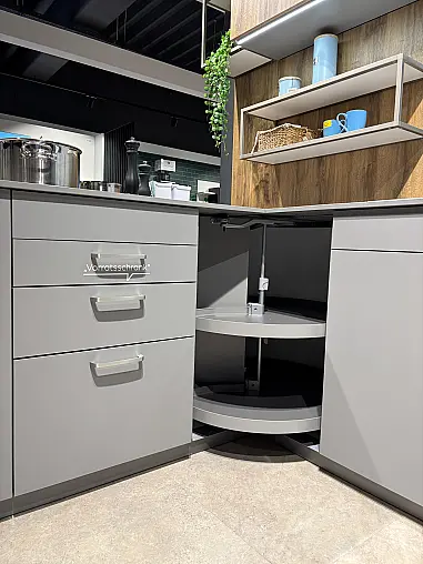 Moderne Einbauküche in L-Form von Schüller