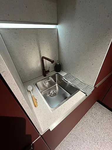 Exklusive Hauswirtschaftsküche - Messestück - inkl. Nassbereich - inkl. Waschmaschine Bosch - LED-Beleuchtungen - LED-Backlight-System