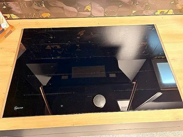 Hochwertige Lacklaminat Einbauküche / Gesamthöhe 2260 mm