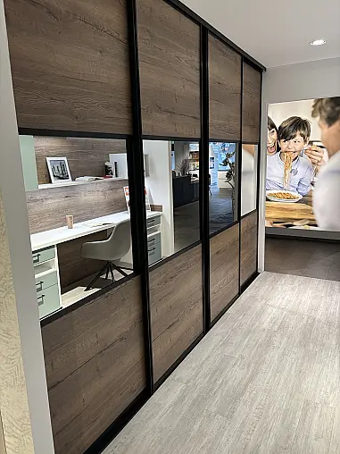 Schwebetürenschrank