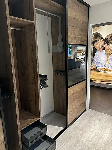 Schwebetürenschrank