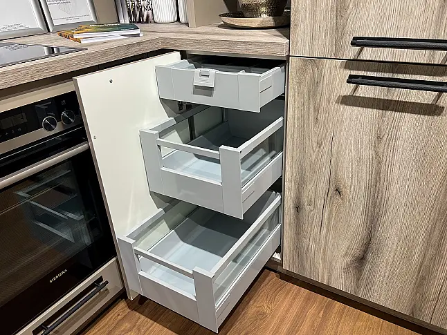 Moderne Küche in L-Form