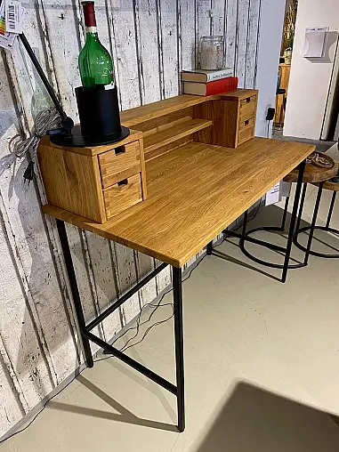 Schreibtisch