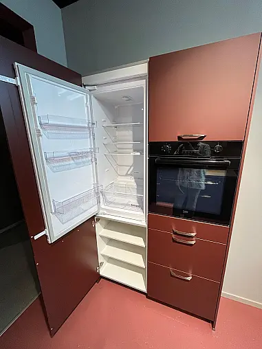 Exklusive Messeküche - Rost-Rot - viel Zubehör - viel LED-Beleuchtungen - Theke - XL-Schränke