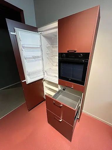 Exklusive Messeküche - Rost-Rot - viel Zubehör - viel LED-Beleuchtungen - Theke - XL-Schränke