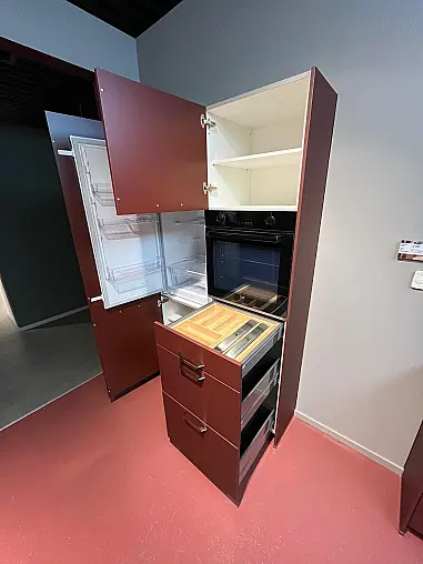 Exklusive Messeküche - Rost-Rot - viel Zubehör - viel LED-Beleuchtungen - Theke - XL-Schränke
