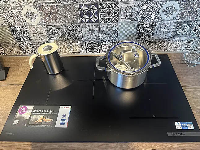 Charmante Nobilia Landhausküche – klassischer Stil trifft moderne Ausstattung