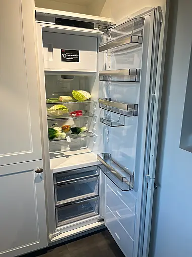 Charmante Nobilia Landhausküche – klassischer Stil trifft moderne Ausstattung