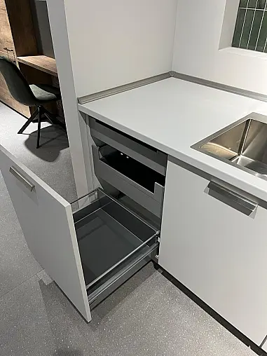 Exklusive Messeküche - Viel Stauraum - Viel Zubehör - Überbau-Schränke