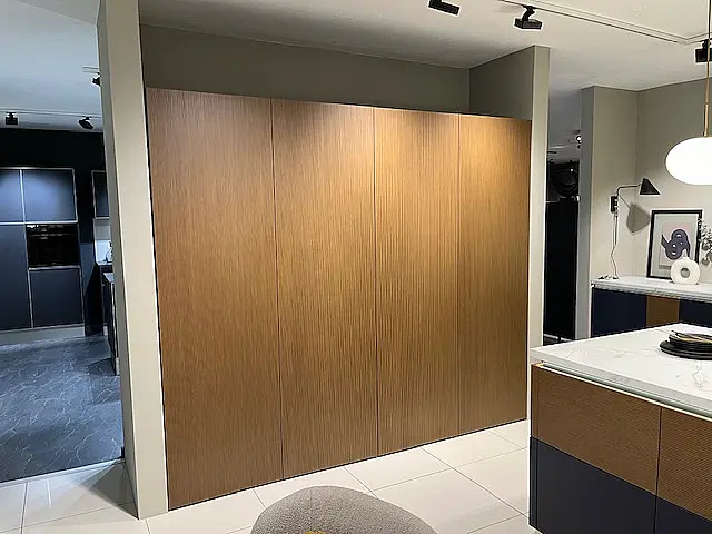 Pocketdoor Küche Top und Smartglas- Fronten