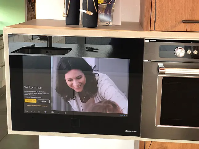 Tirion Smart Vision Einbau Multimedia System als Türe in 450mm Höhe mit Micosoft System