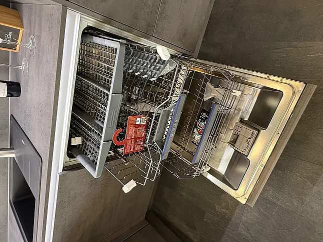 Nobilia LINE N Musterküche inkl. Siemens Geräte