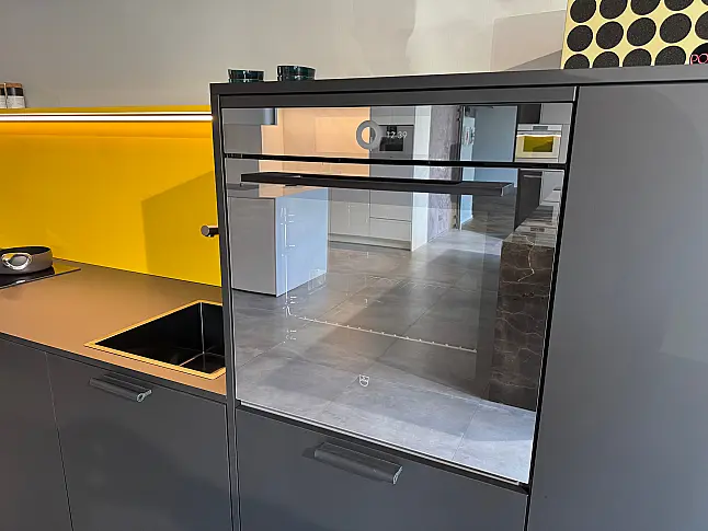 Combair V2000 60 in Spiegelglas Schwarz