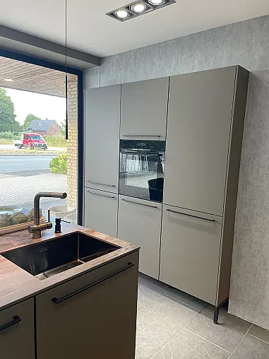 MUSTERKÜCHE SieMatic SC 45 umbra samtmatt