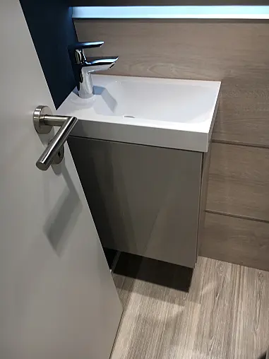 WC-Möbel / Badmöbel / Gäste-WC - Handwaschtisch und Spiegel und Rückwand-Paneelen + LED