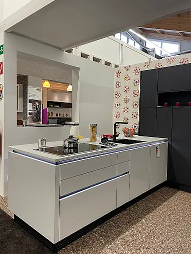 Grifflose moderne Planung mit LED Griffleistenbeleuchtung