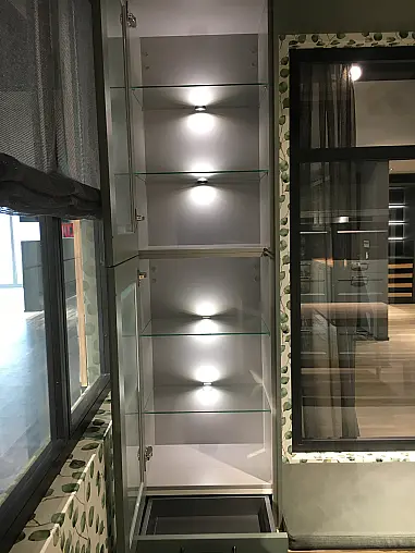 Exklusive Messeküche - Exklusive Geräte - Landhaus - XL-Schränke - Keramik-Arbeitsplatten