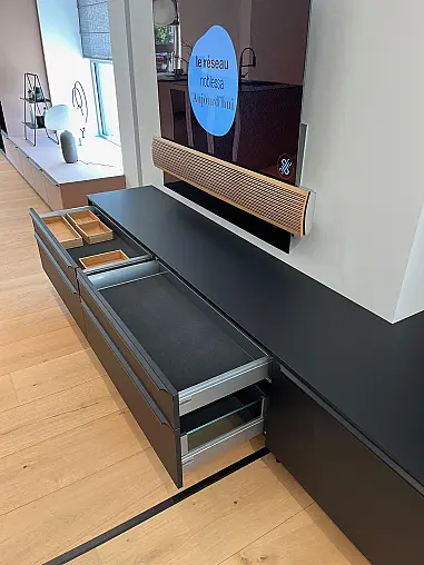 Exklusive Wohnwand / TV-Board / Anbauwand - Nischenrückwand Glas - SmartCube-Regale