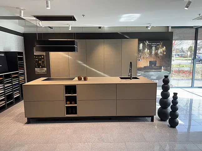 Designküche mit Miele-Geräten