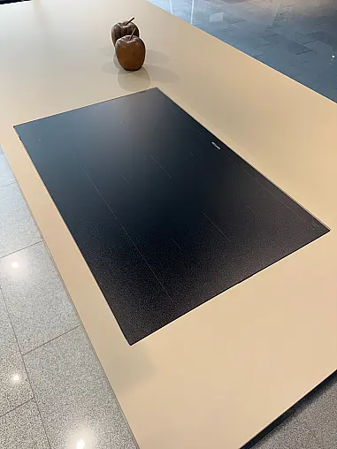 Designküche mit Miele-Geräten