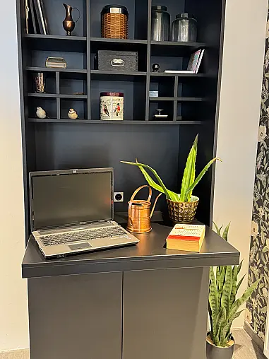 Altholz und Basalt Black Keramik