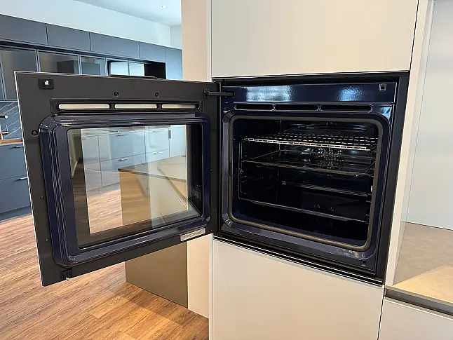 Backofen Serie 200 in Gaggenau Silber - Türe Links