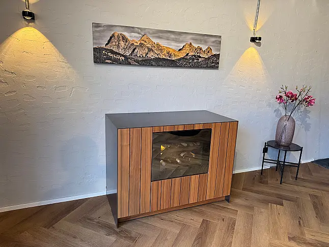 Luxus Wohnmöbel mit V-Zug Weinkühler, Mooreiche &amp; Schwarzstahl