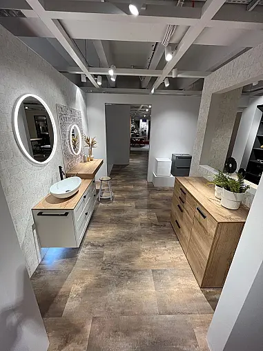 Exklusives Badezimmer - Zwei Spiegel mit LED-Beleuchtung - Keramik Waschbecken - viel LED-Beleuchtung - Messestück wieder in Originalverpackung