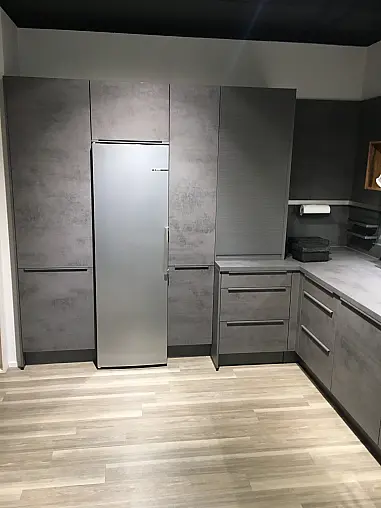 Exklusive Hauswirtschaftsküche - L-Küche - Gefrierschrank + Kühlschrank + Backofen