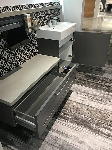 Exklusives Badezimmer / Schränke &amp; Waschtisch auf 2 Seiten - Lack-Front - Schiebetüren