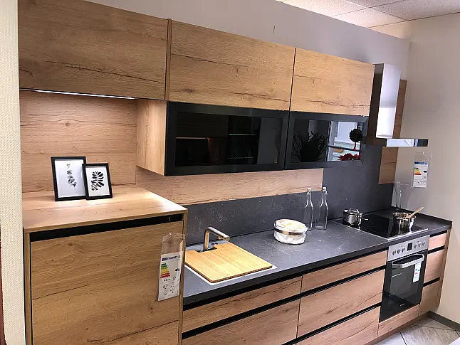 moderne Küche in Holz-Optik (Nr.12)