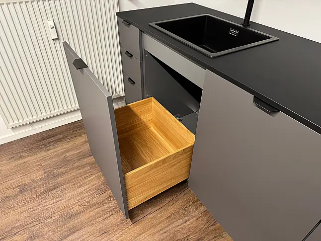 Blackandgrey - Die perferkte Küchenzeile