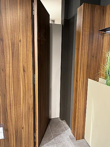 Leicht Moderne U-Küche Nussbaum