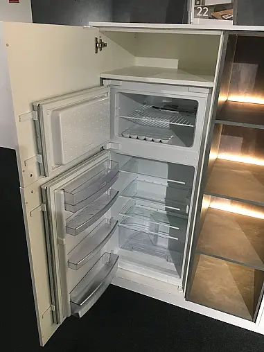Nobilia Ausstellungsküche Lacklaminat Alpinweiß matt inkl. Neff-Geräte