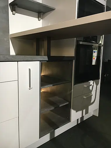 Nobilia Ausstellungsküche Lacklaminat Alpinweiß matt inkl. Neff-Geräte