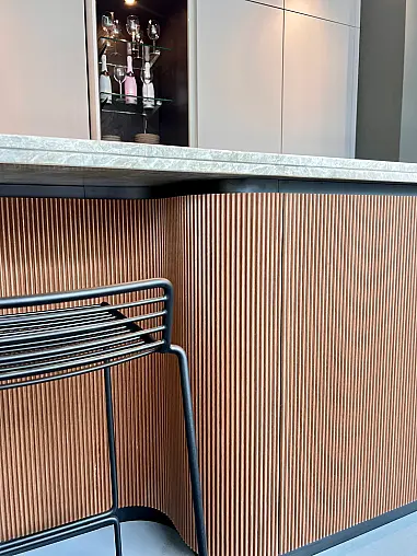 Einzelstück mit einzigartigem Materialmix